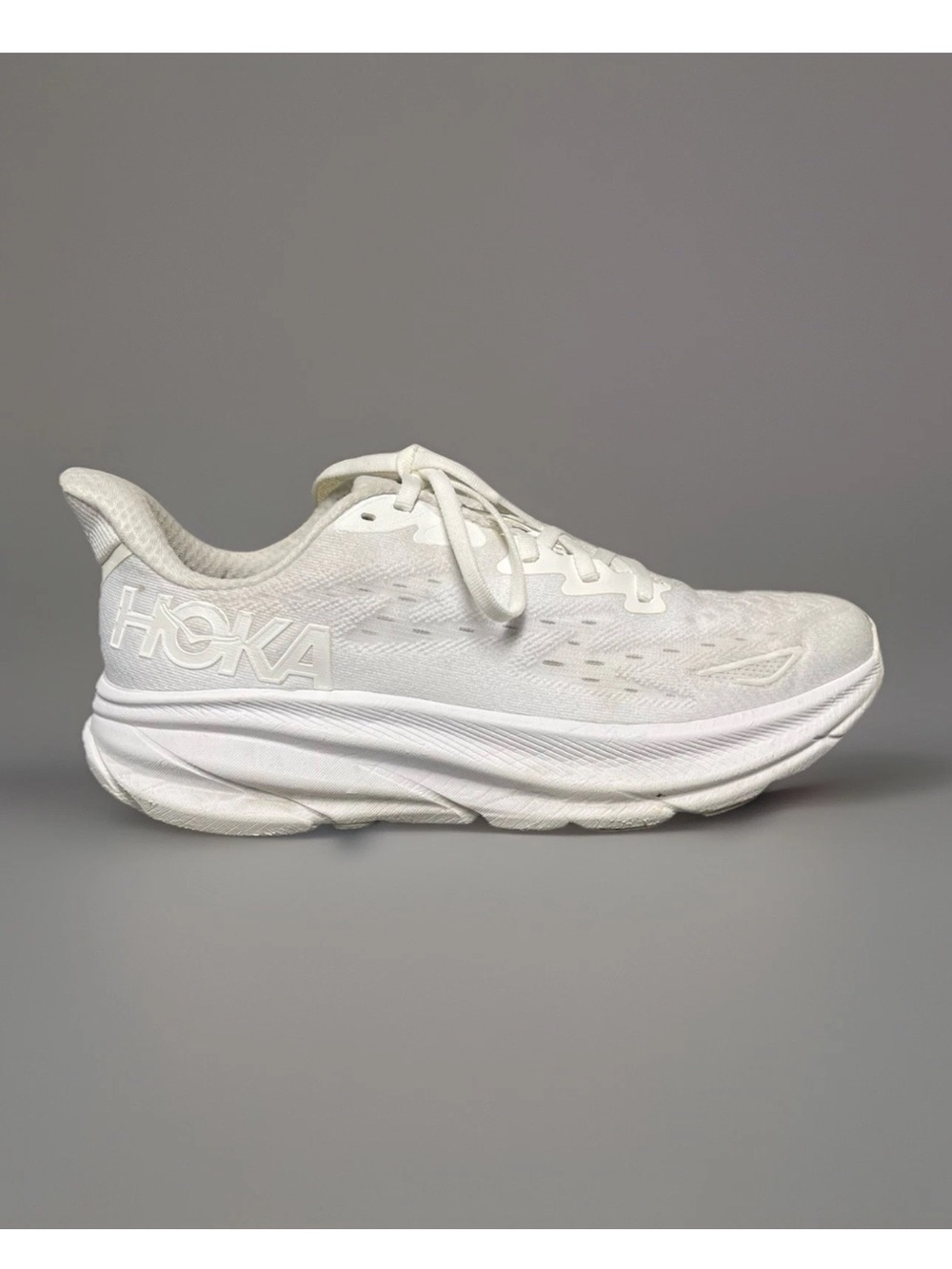 Hoka One One Clifton 9  Women's White Running Shoes Size 10B